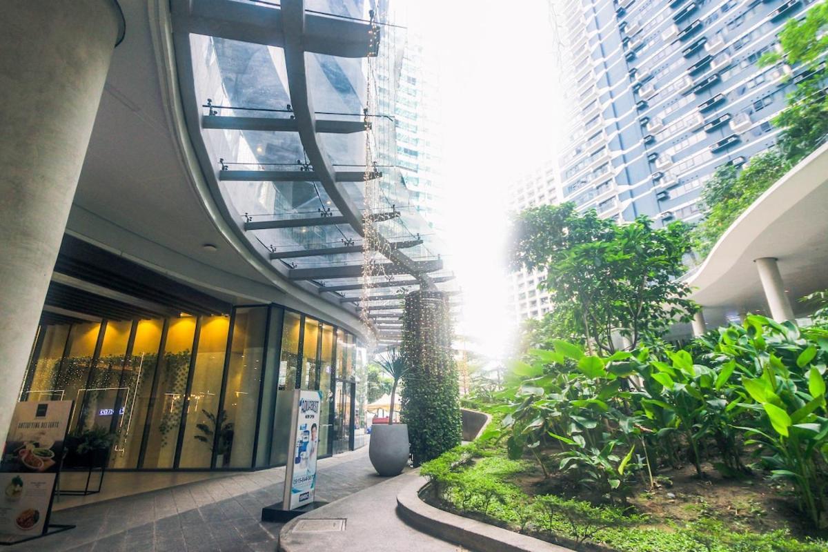 The Kings Luxury 1br Makati Ayala Gym Swim Parking Fast Internet 3058 Apartment Manila