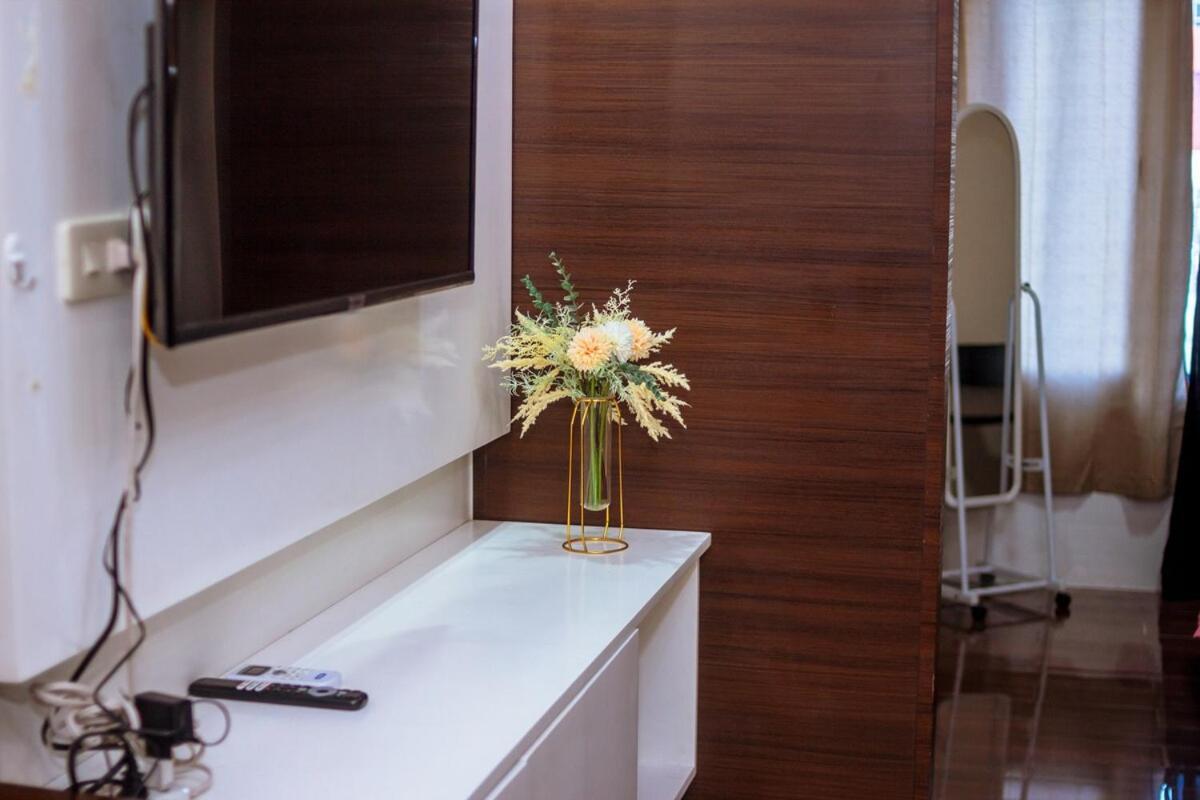 The Kings Luxury 1br Makati Ayala Gym Swim Parking Fast Internet 3058 Apartment Manila