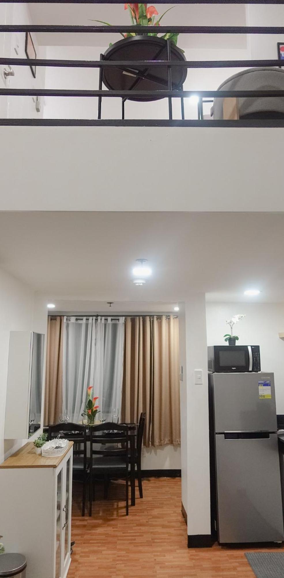 Group For 6 With 3 Bunk Beds, Kitchen, Wi-fi & Netflix, Near Mrt Boni Apartment Manila