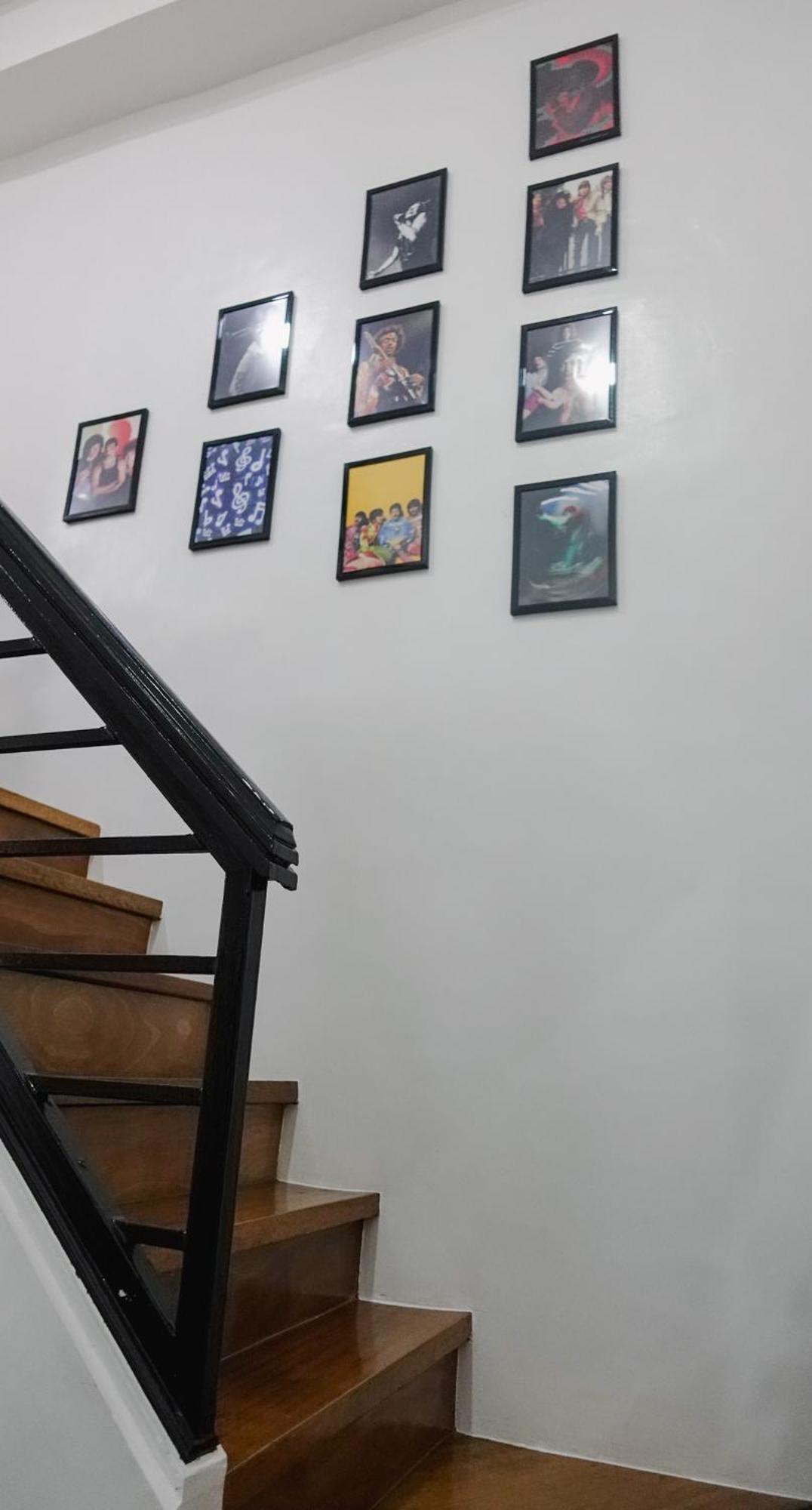 Group For 6 With 3 Bunk Beds, Kitchen, Wi-fi & Netflix, Near Mrt Boni Apartment