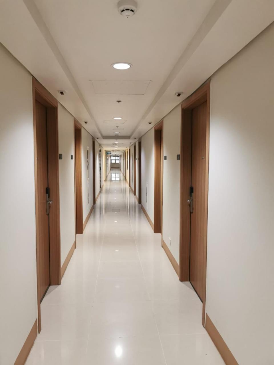 Mao Condotel Shore 3 Hotel Manila