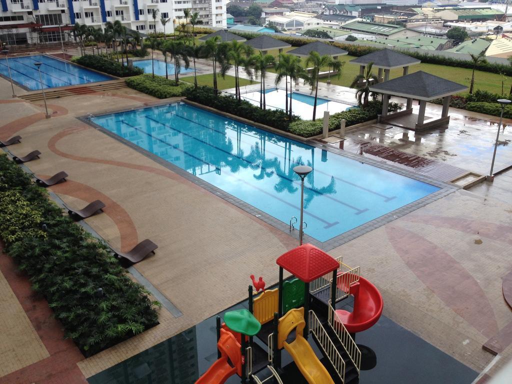 Units At Sm Light Residences Beside Boni Mrt Station Apartment *