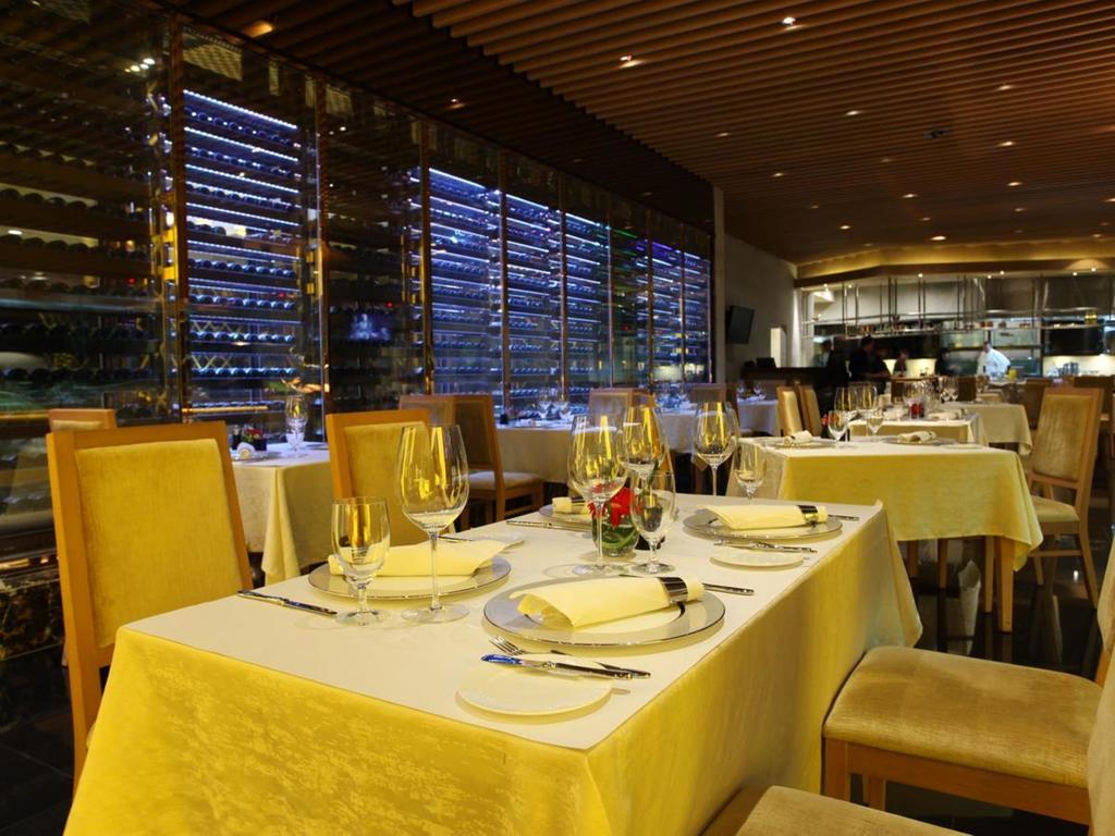 Hotel Maxims Hotel 5*