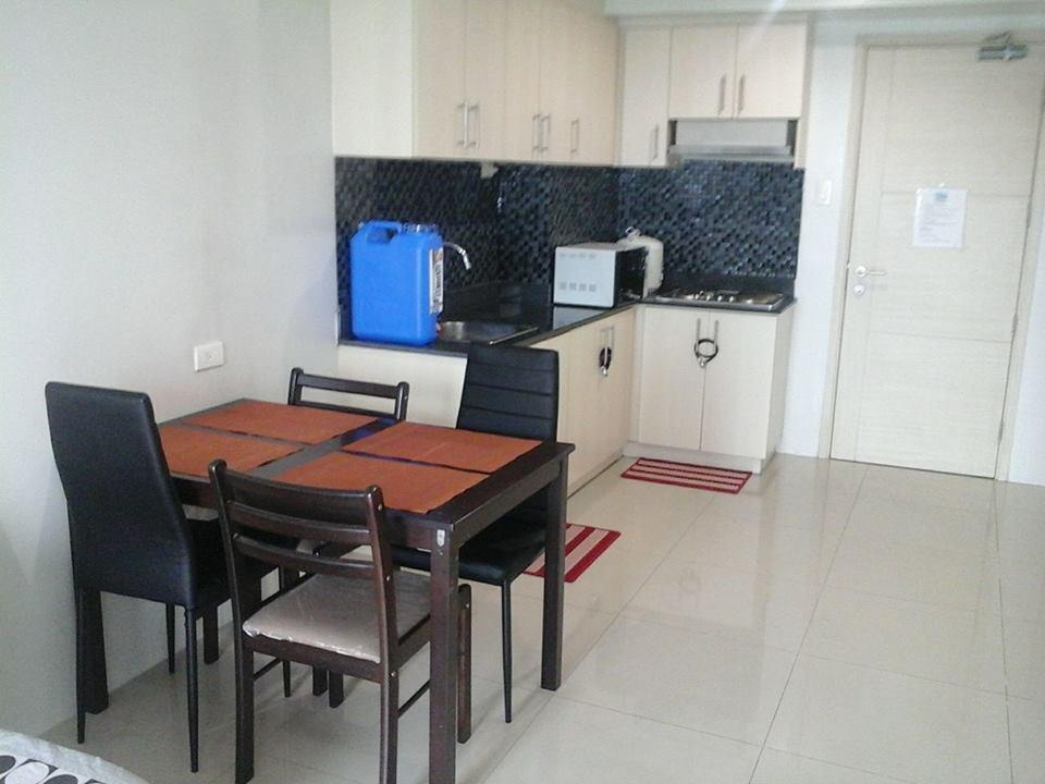 Apartment Sea Residences Moa-Eric Apartments