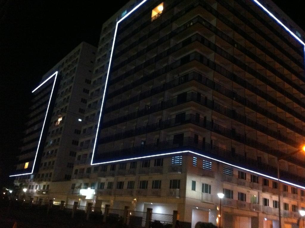 Sea Residences Moa-Eric Apartments Manila
