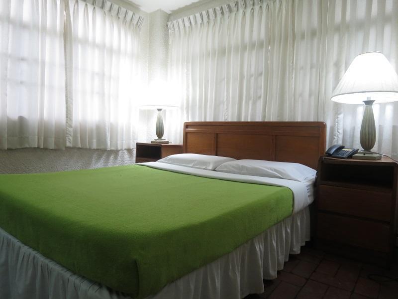 Apartment Broadway Court Apartelle 4th Street *