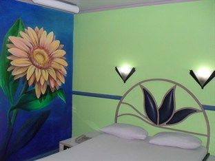 Halina Drive In Hotel-sta Mesa 2* Manila