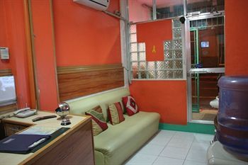 Bed & Breakfast Gaius Manila