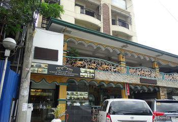 White Palace Condotel Hotel 2*
