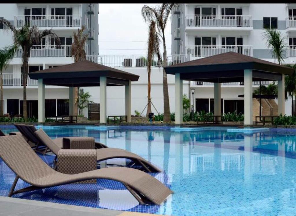 Tiffany At Shell Residences Apartment *