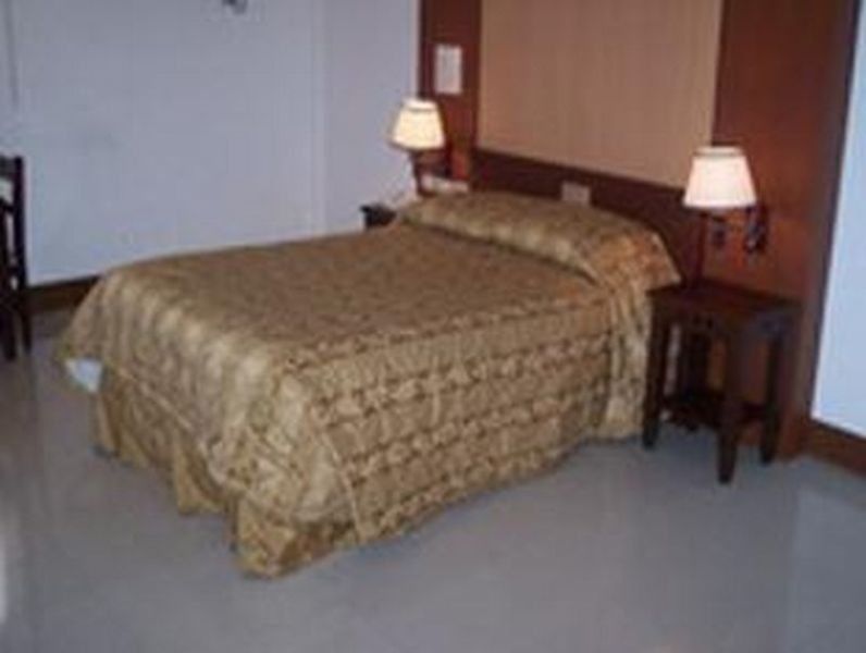 Cherry Blossoms Hotel 3*