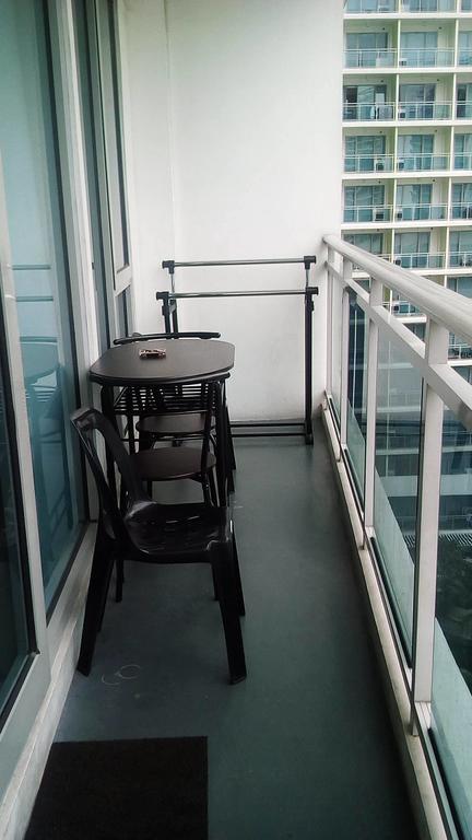 Azure Urban Tinoyshome * Manila