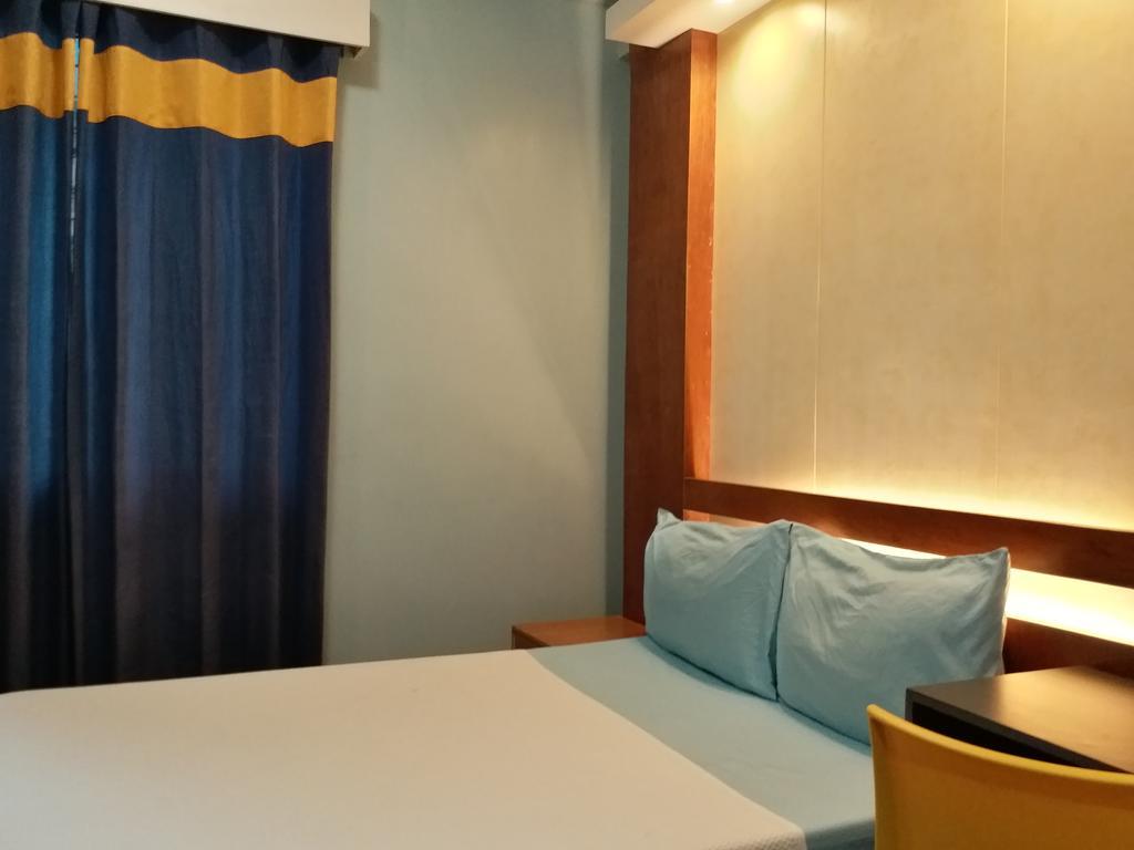 Leesons Residences Hotel Manila