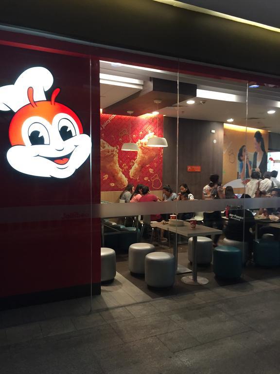 Luckycat * Manila
