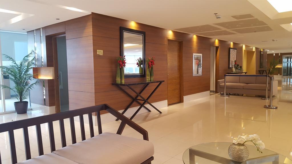 Breeze Residences By Cs Luxe *