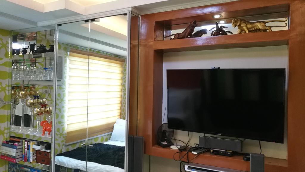 Apartment M-place South Triangle Manila