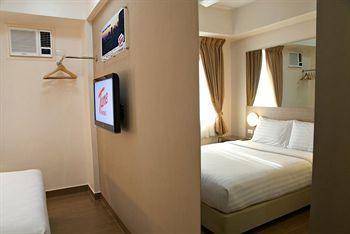 Red Planet Malate Mabini Hotel