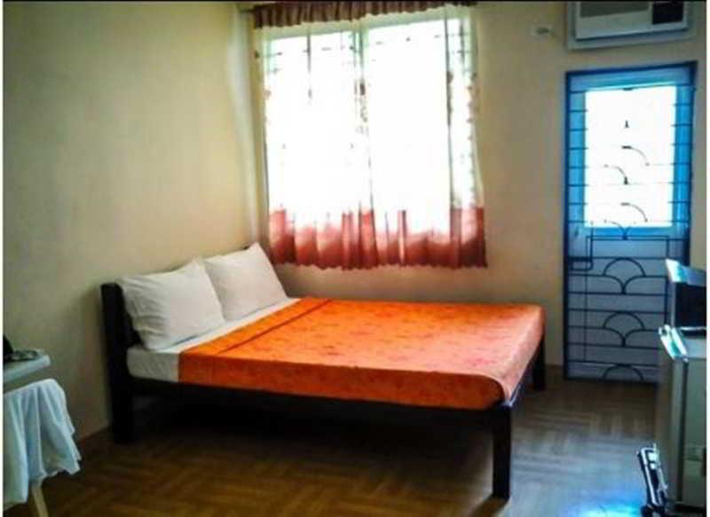 Leesons Residences 2* Manila