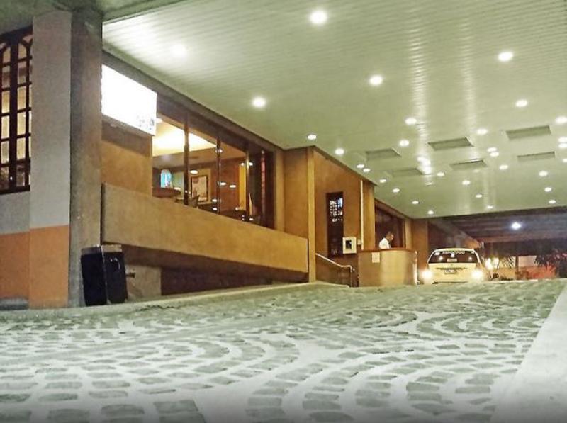 Cherry Blossoms Hotel 3*