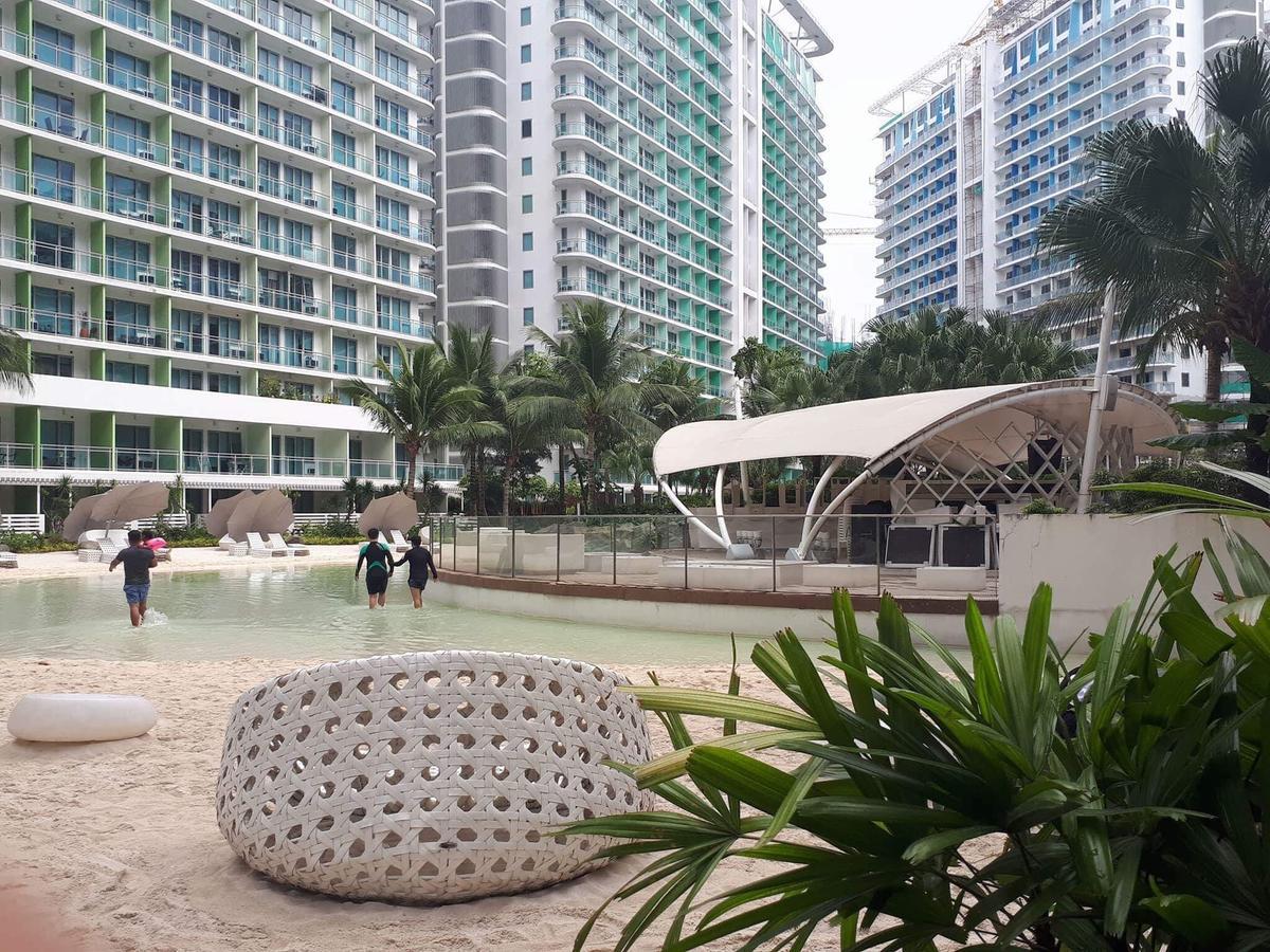 Apartment Davis Place At Azure Manila