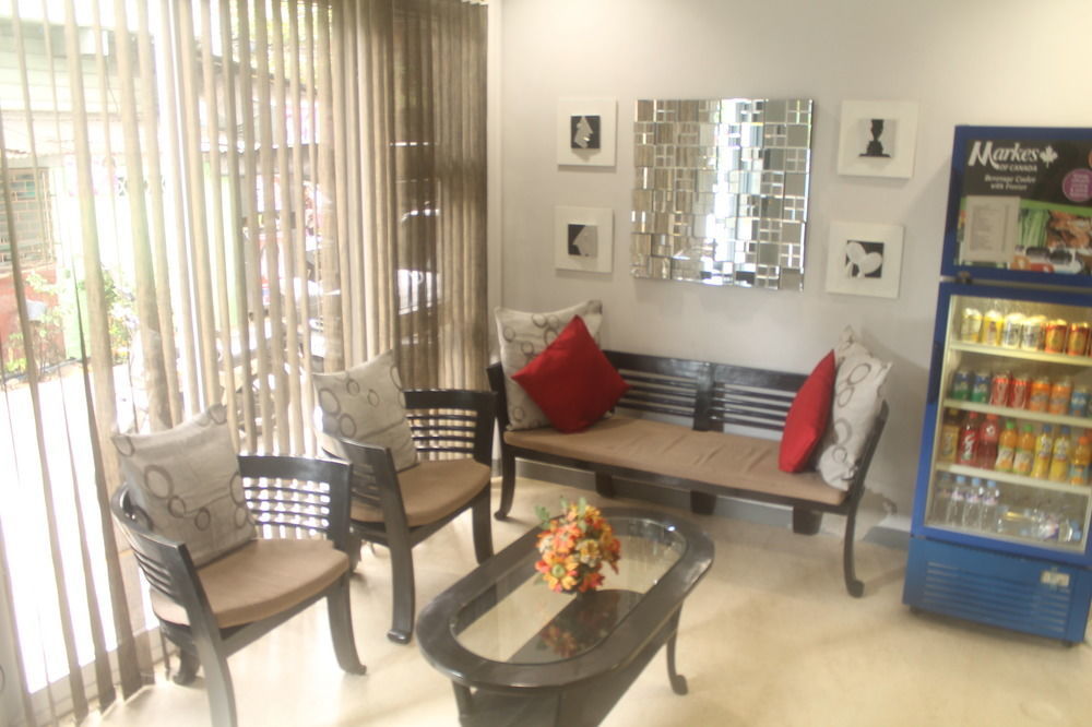 Leesons Residences Hotel