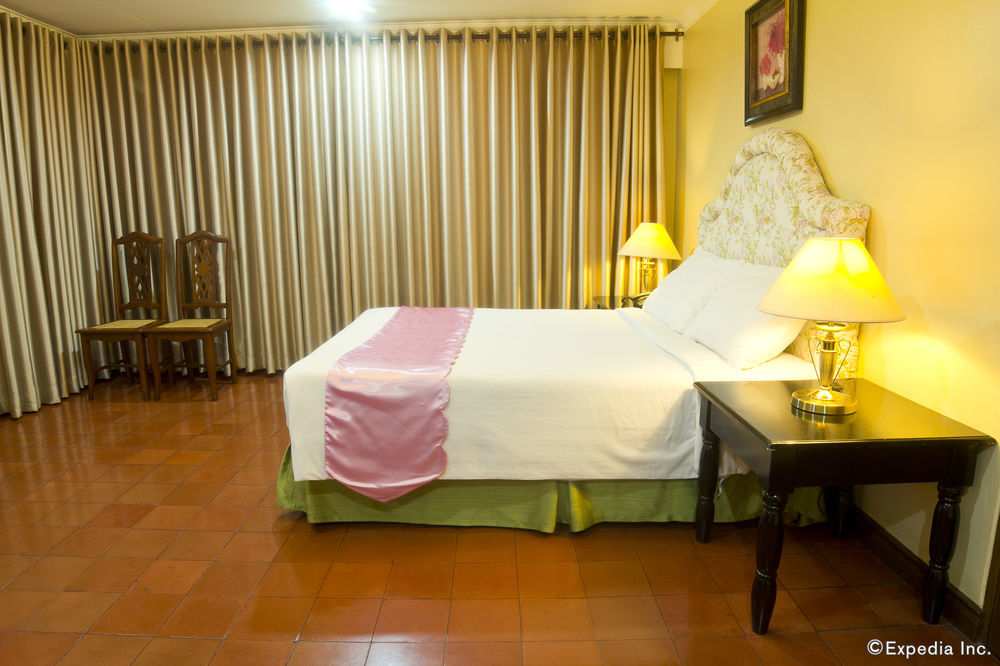 White Knight Intramuros Hotel Manila