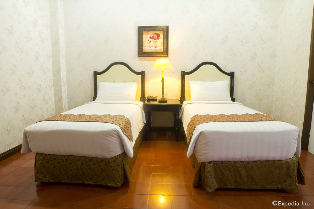 White Knight Intramuros Hotel Manila