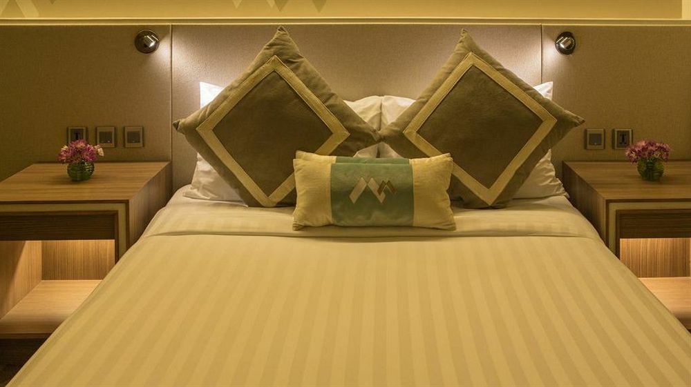Benilde Maison De La Salle Hotel