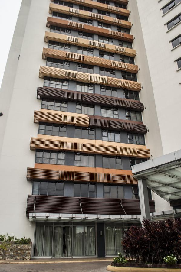 Titan At The Levels Alabang Apartment *