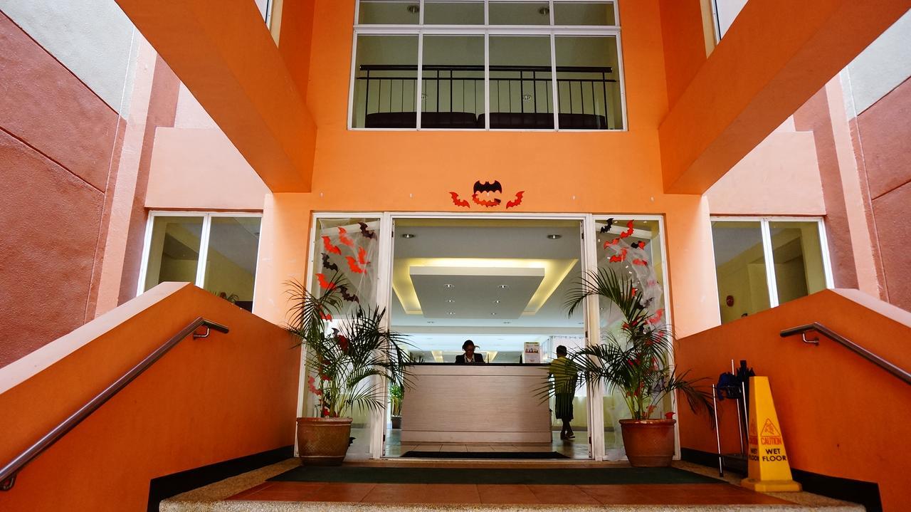Apartment 1br In La Fayette Chateau Elysee Manila