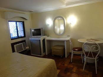 Hotel Cherry Blossoms 3*