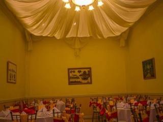 White Knight Intramuros Hotel 2*
