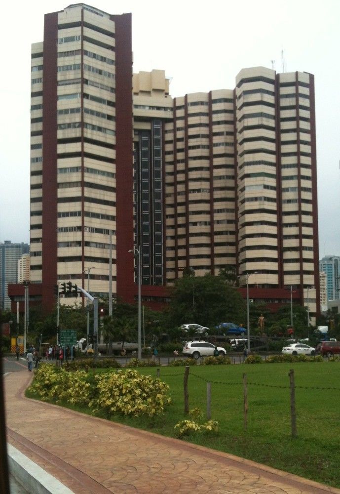 Bay Serviced * Manila