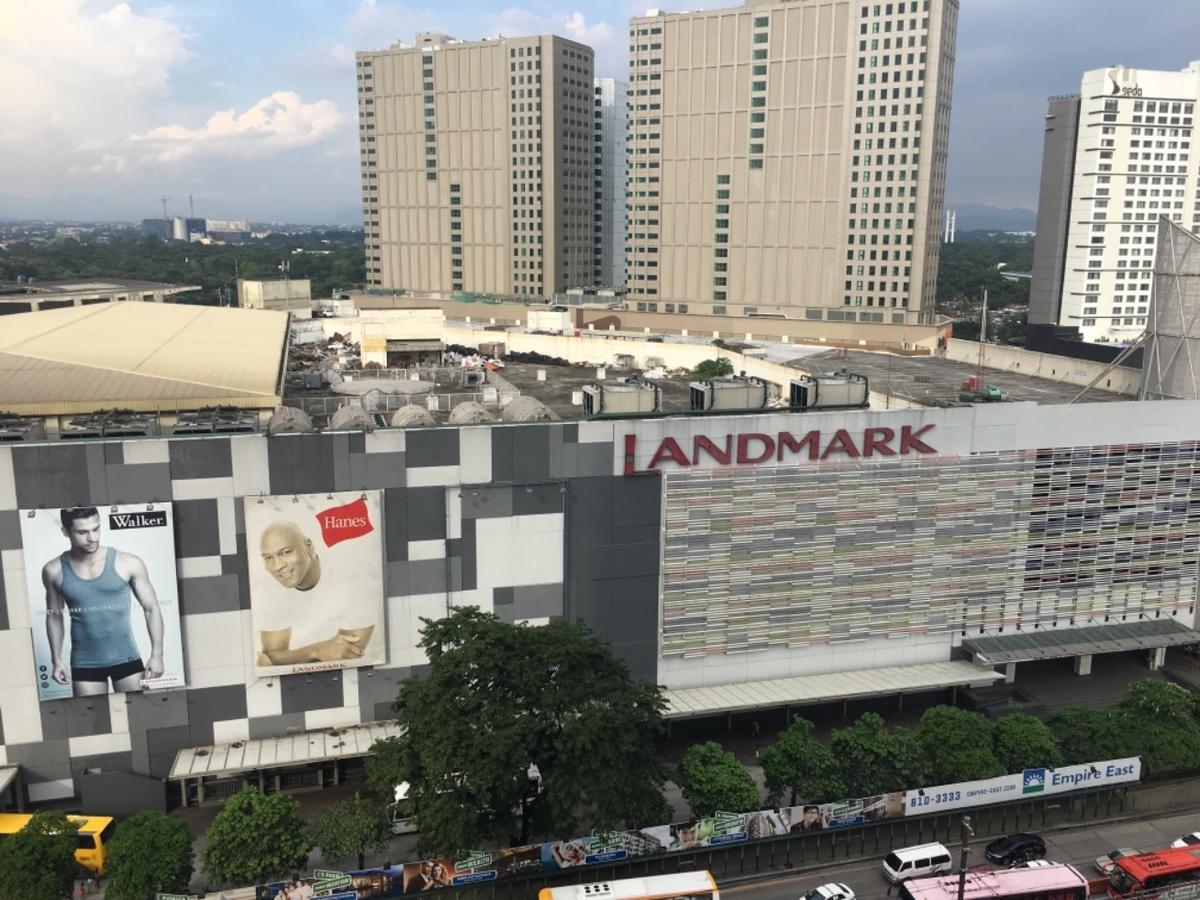 Apartment Vinia Residences + Versaflats Manila