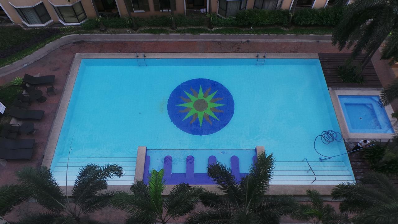 Apartment Montecito Newport City, 1 Bd Rm Front Naia T3 Manila