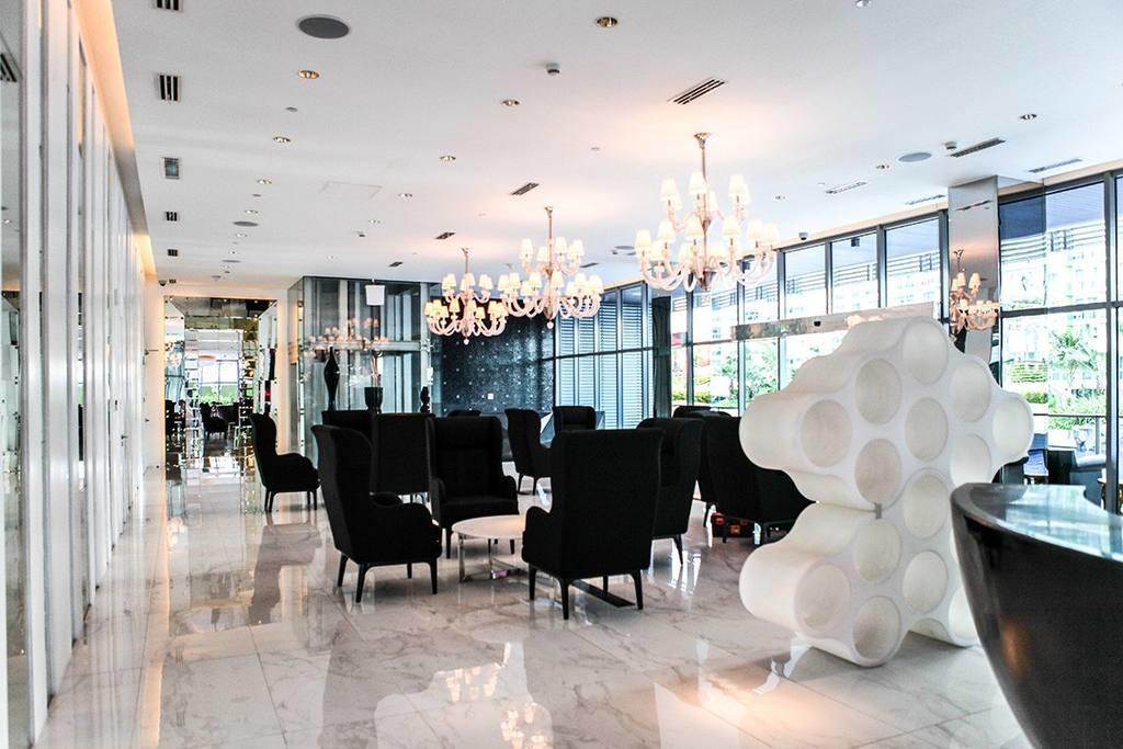 Apartment Azure C7 Balcony, Wifi, Near Mall Airport Manila