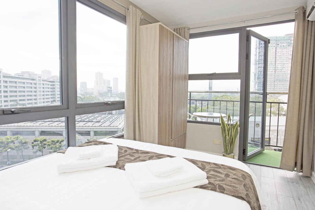 Indigo Ortigas @ Adb Avenue Tower Apartment *