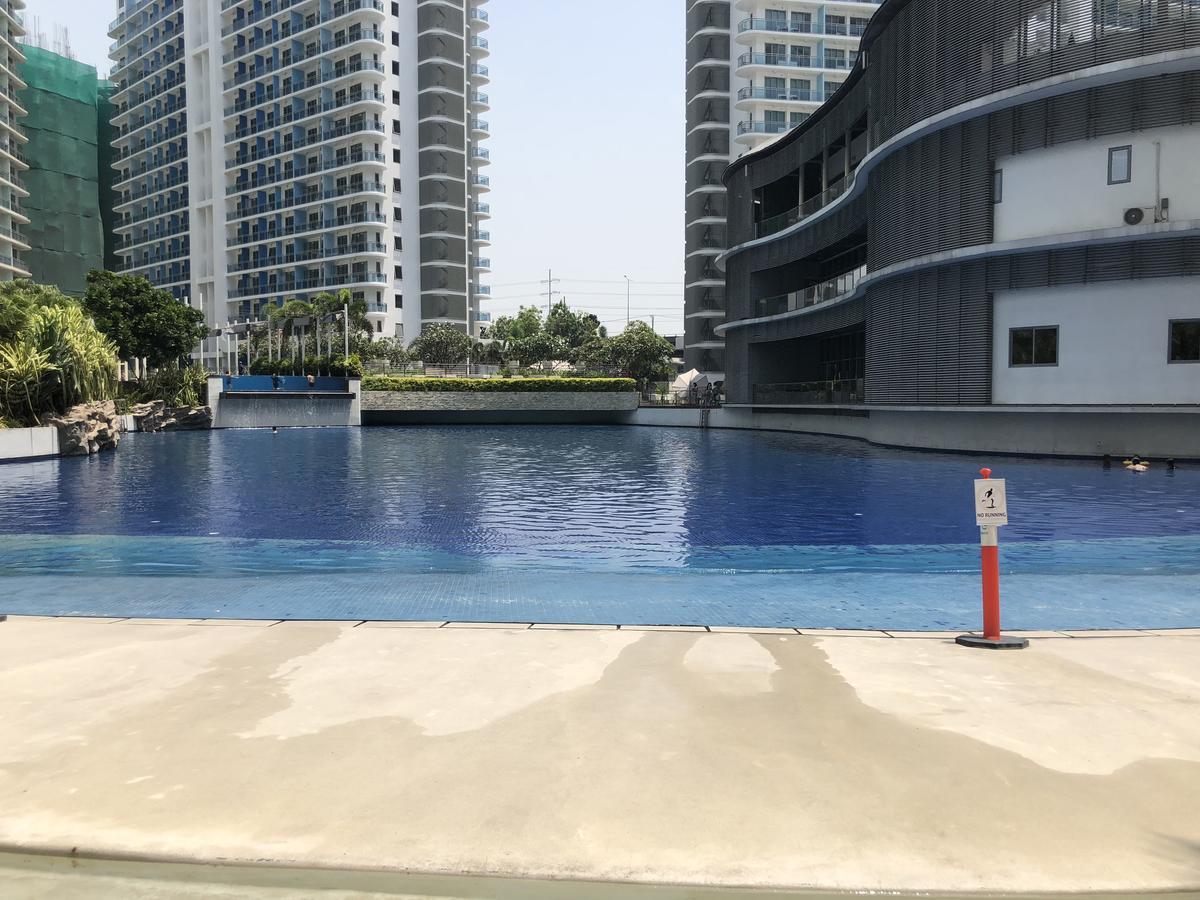 Azure Urban Residences Holiday home