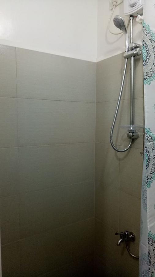 Stays At Residences 1 Studio Couples Bed With Complimentary Breakfast For 2 Manila