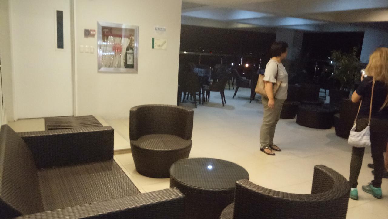 Apartment In Alabang - Style Condominium