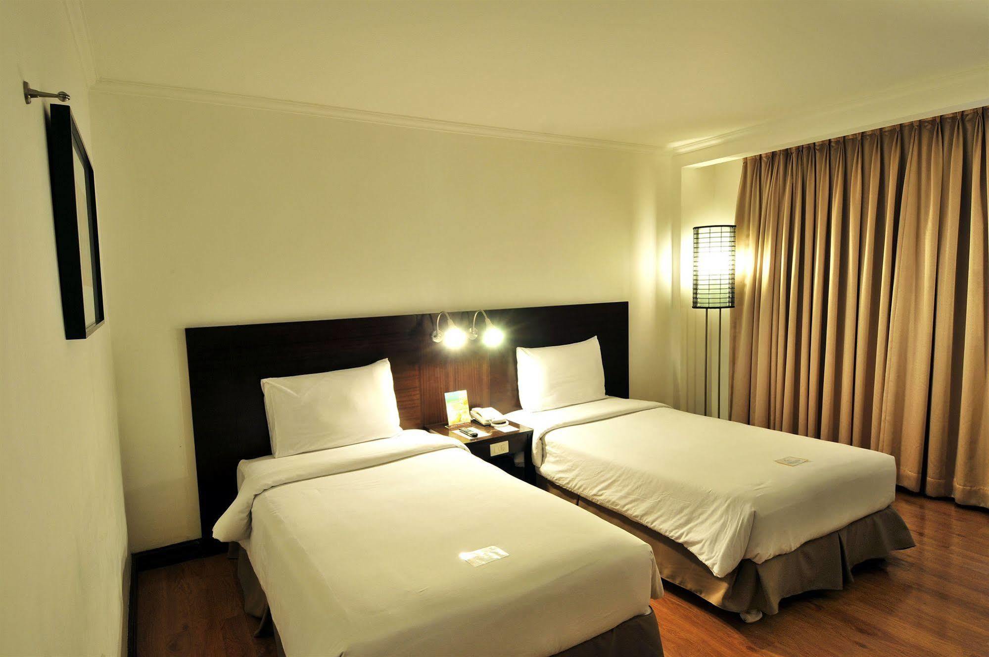 Pearl Garden Hotel