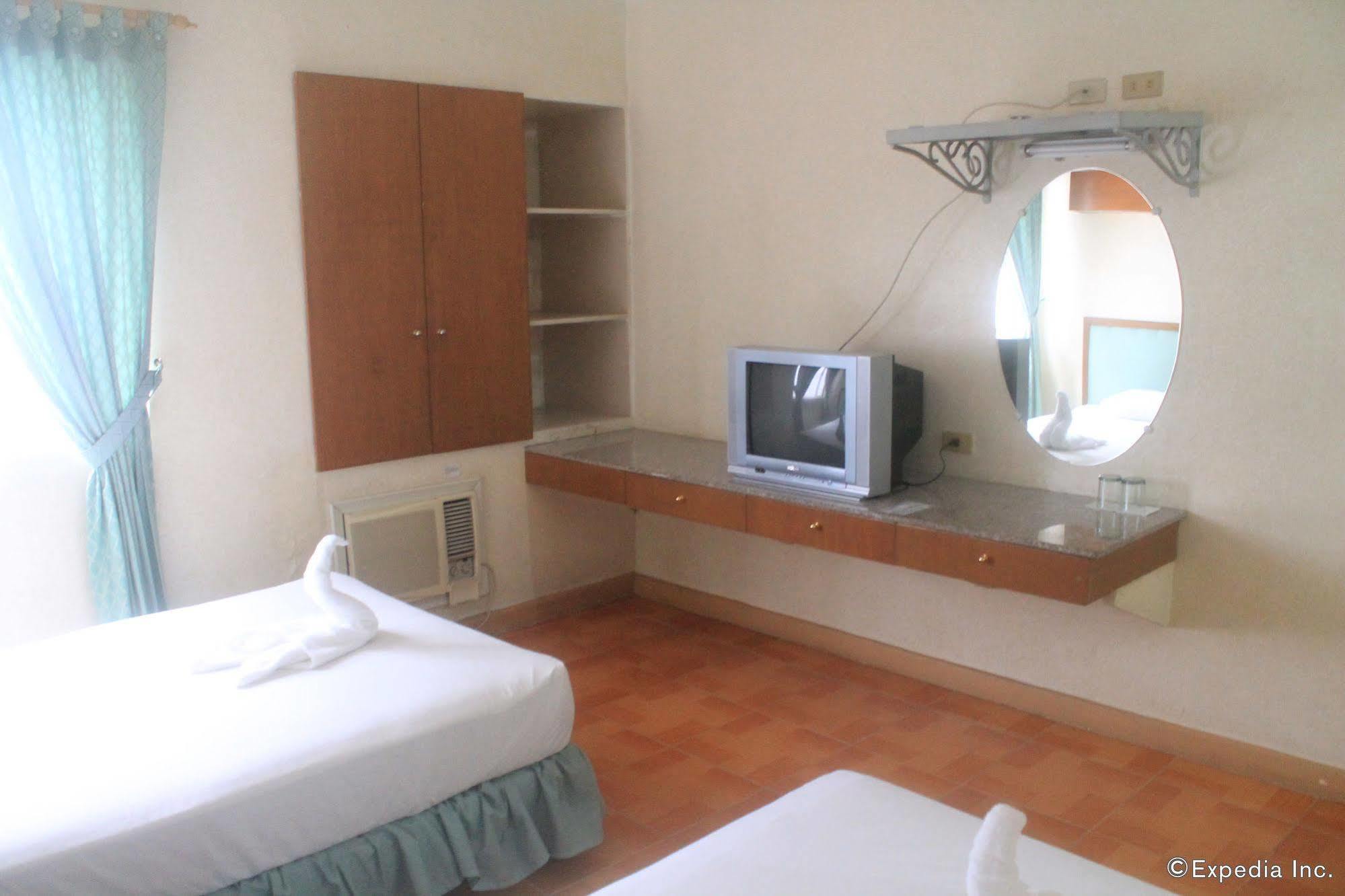 Taft Tower Hotel 2*