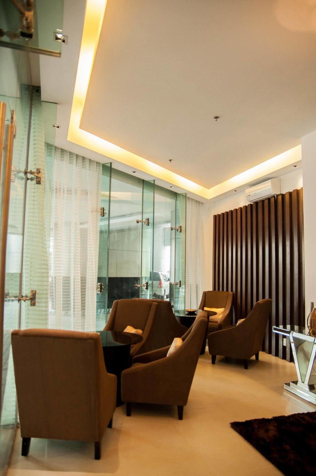 Apartment Versailles Manila