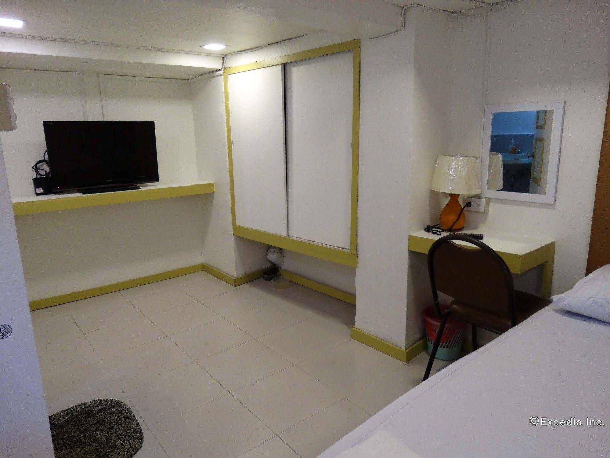 Bed & Breakfast Gaius Manila