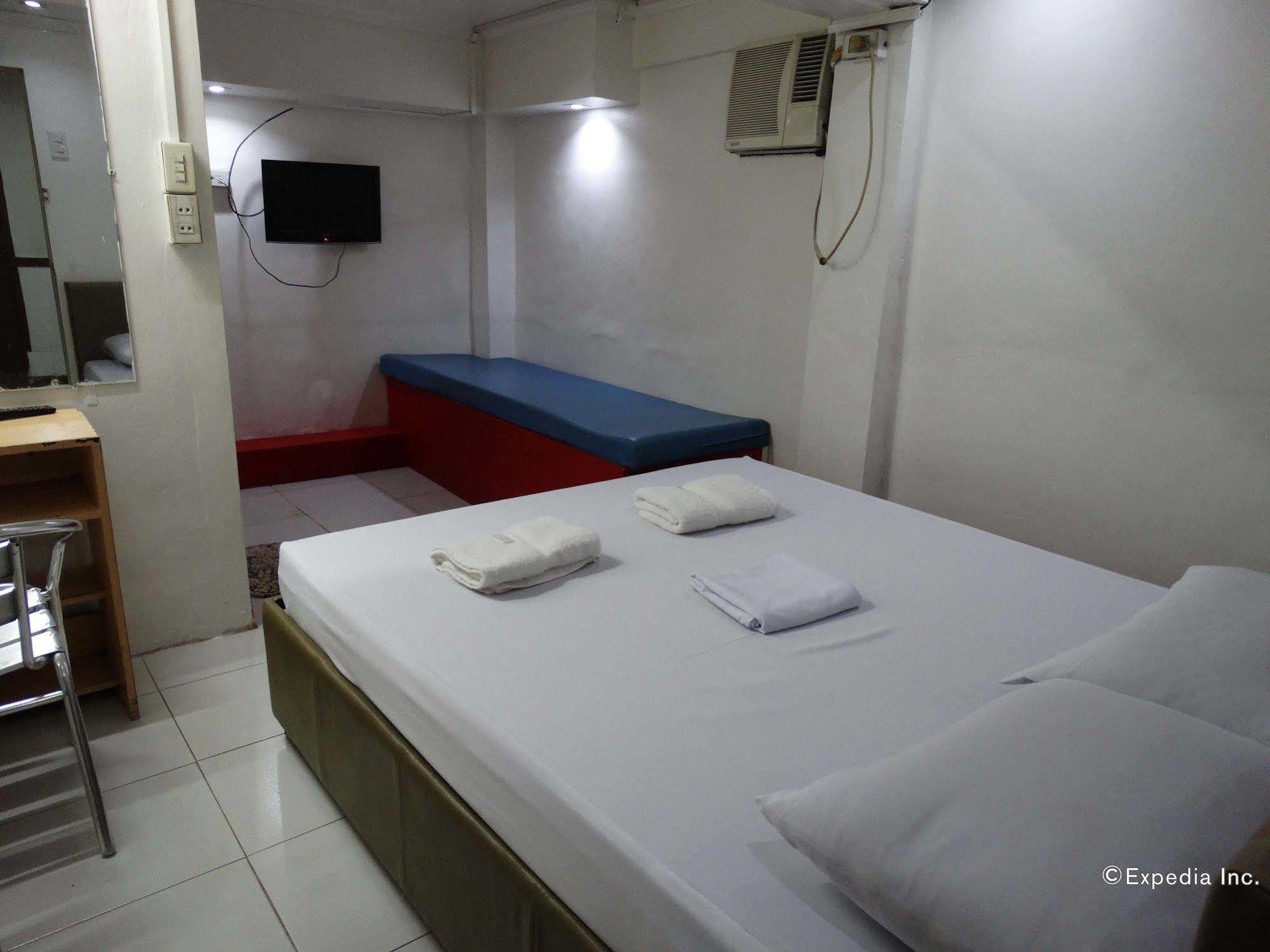 Bed & Breakfast Gaius Manila