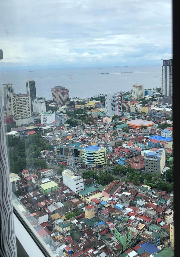 At Residences 1 Bedroom Apartment Manila