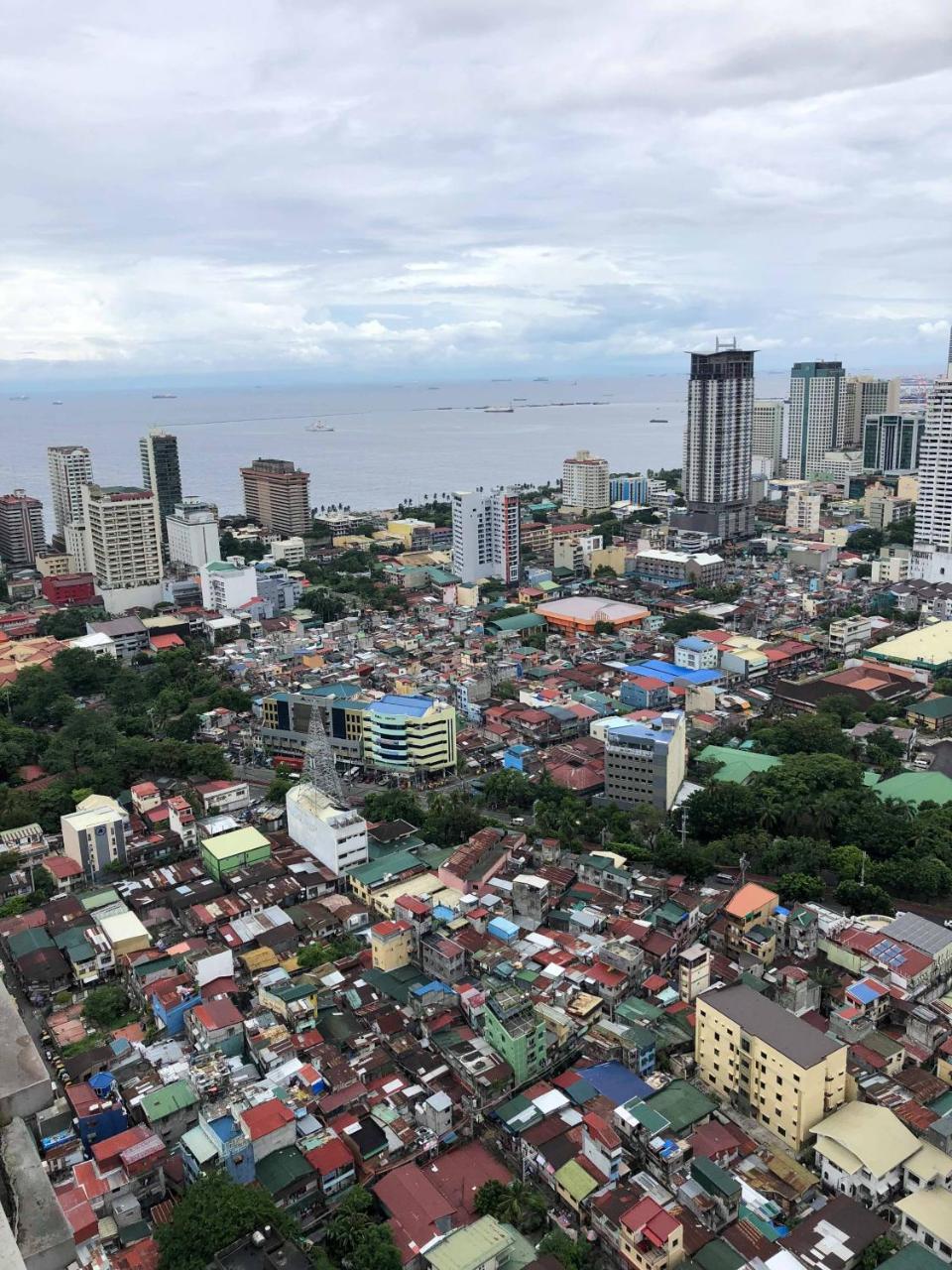 At Residences 1 Bedroom Apartment Manila