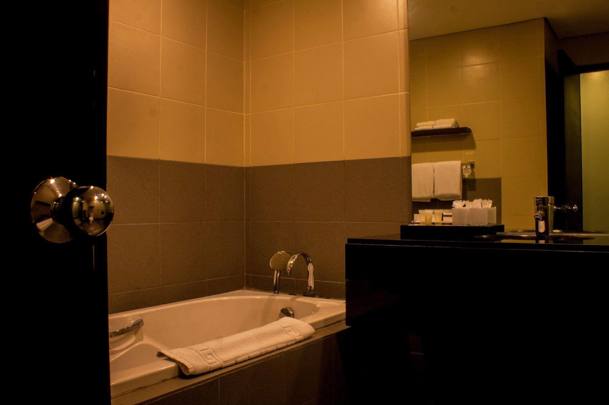 Grand Opera 4* Manila