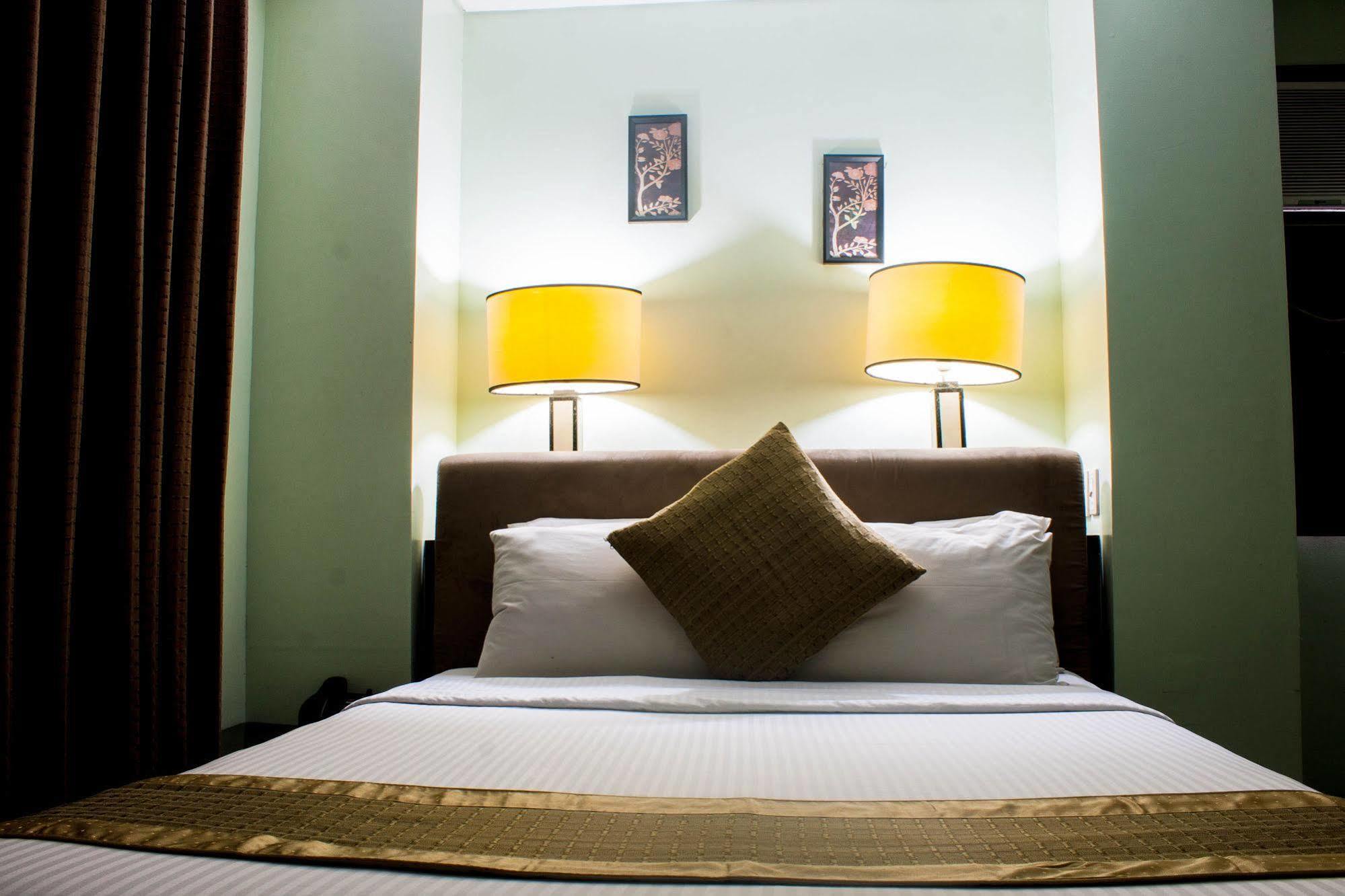 Hotel Grand Opera 4*