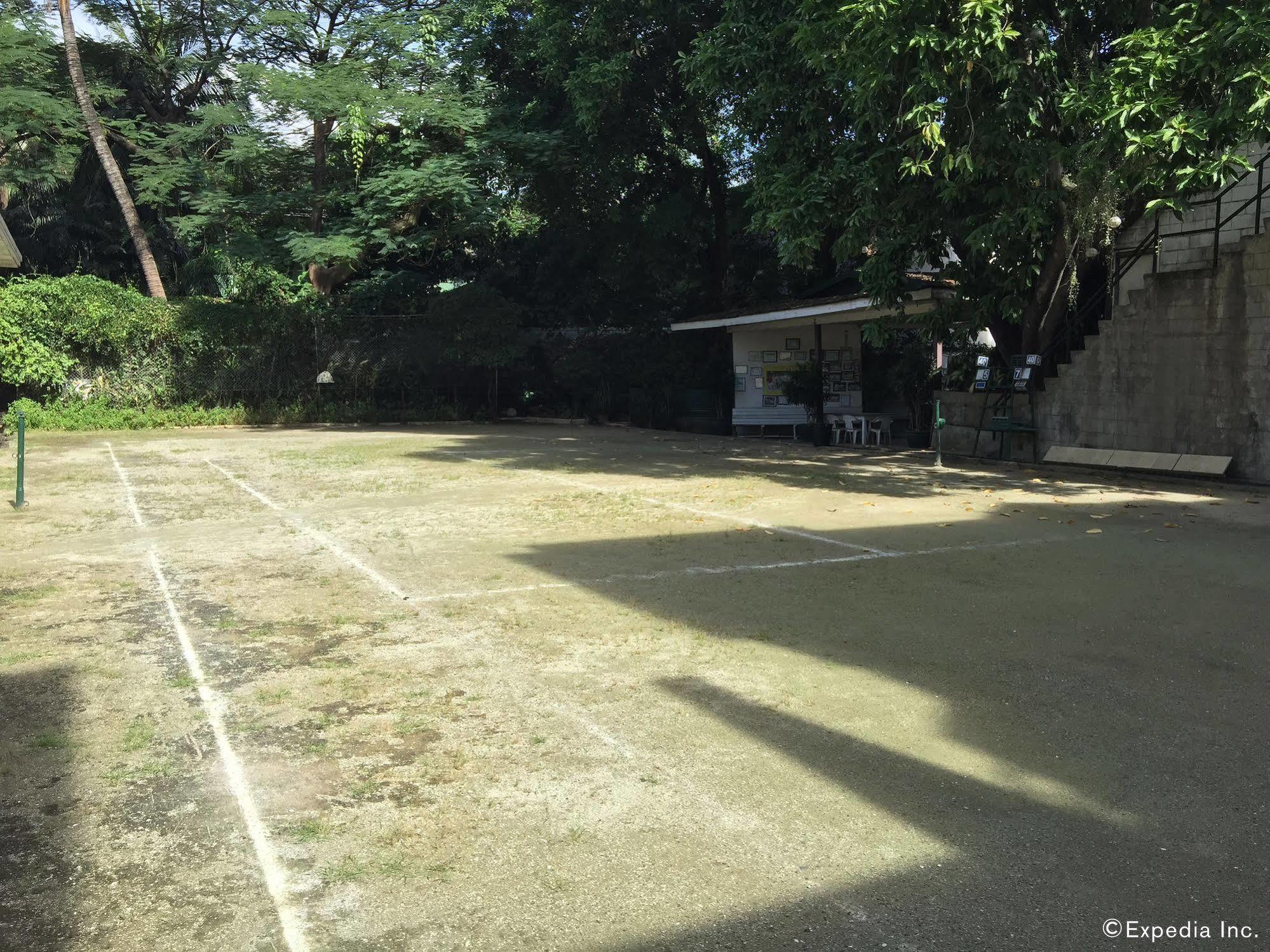 Broadway Court Apartelle 4th Street * Manila